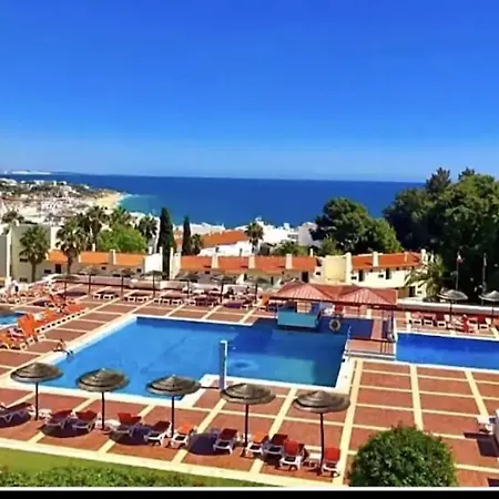 Apartamento Simpatico Apartamento Com Piscina Em