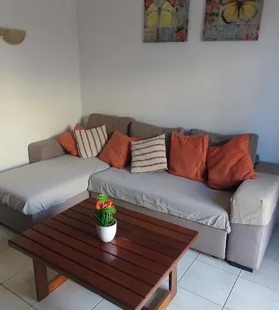 Simpatico Apartamento Com Piscina Em Apartment *